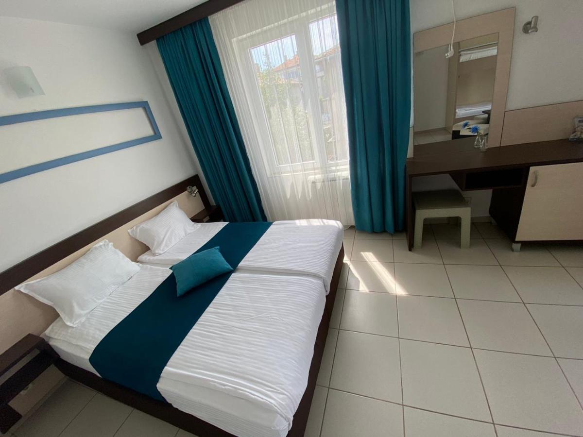 Lilia 2 Family Hotel Primorsko Zewnętrze zdjęcie