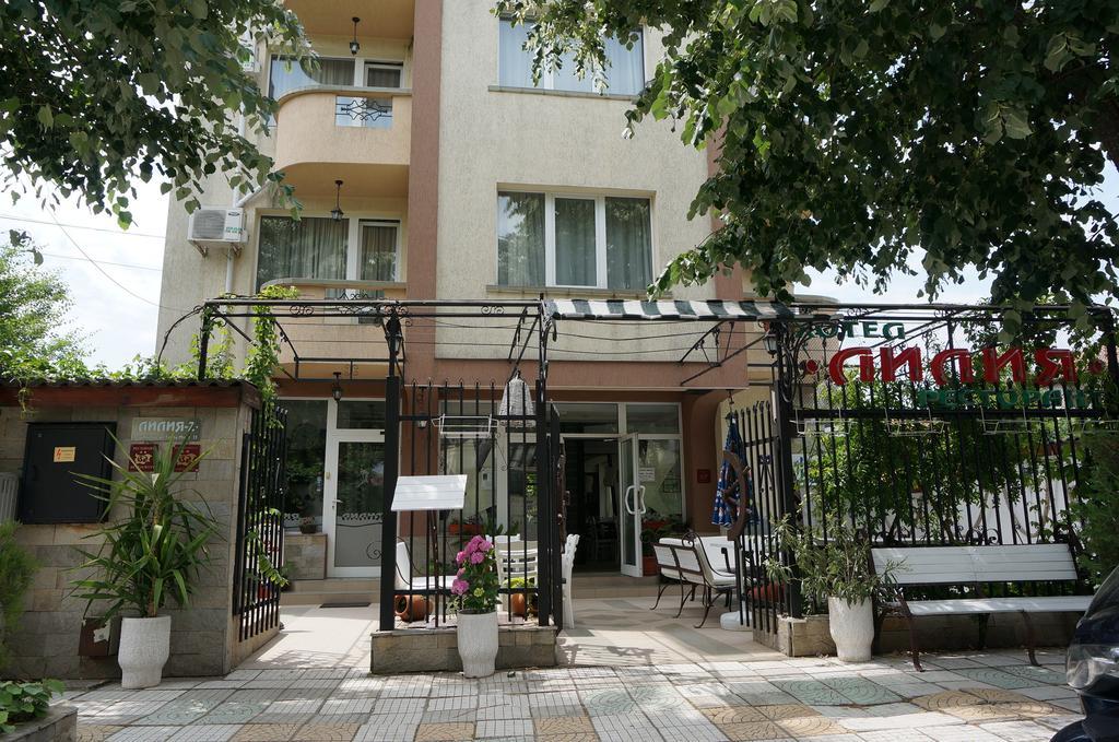 Lilia 2 Family Hotel Primorsko Zewnętrze zdjęcie