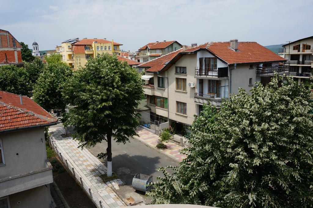 Lilia 2 Family Hotel Primorsko Zewnętrze zdjęcie